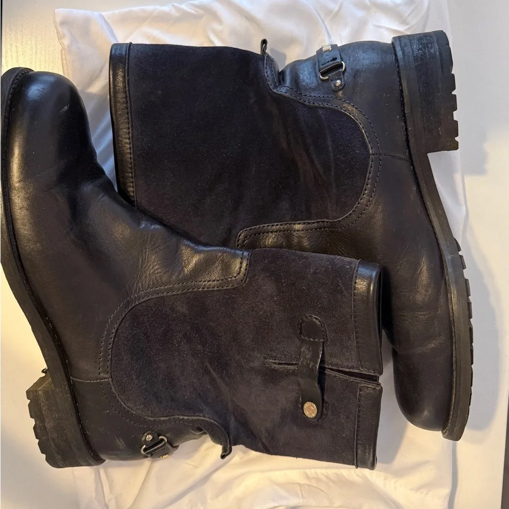 Jimmy Choo Dante Moto Boots in Navy
Includes original dust bag - Picture 3 of 5